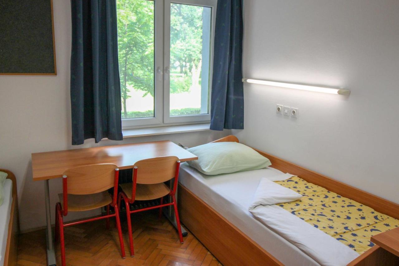 Dijaski Dom Bezigrad Ljubljana Hostel Eksteriør bilde