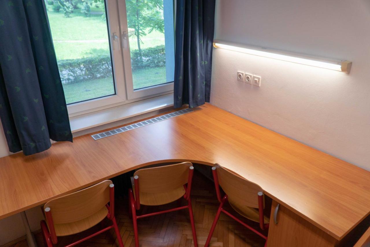 Dijaski Dom Bezigrad Ljubljana Hostel Eksteriør bilde